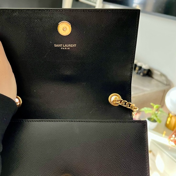 SAINT LAURENT YSL KATE SMALL CHAIN BAG IN GRAIN DE POUDRE EMBOSSED LEATHER - Picture 4 of 8